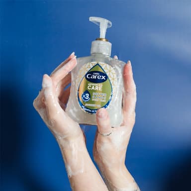 Carex Advanced Care Moisturising Antibacterial Hand Wash, 3x More Moisturisers, Clean & Protect Hands, Bulk Buy, Pack of 6 x 250ml view 3