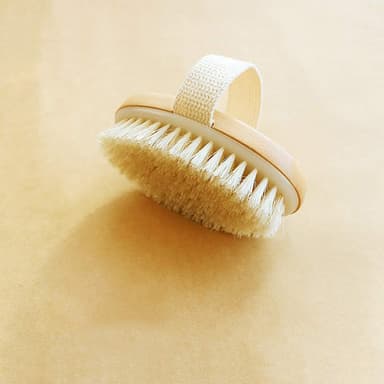 Ithyes Dry Brushing Body Brush Exfoliating Brush Natural Bristle Bath Brush for Remove Dead Skin Toxins Cellulite,Treatment,Improves Lymphatic Functions,Exfoliates,Stimulates Blood Circulation view 2