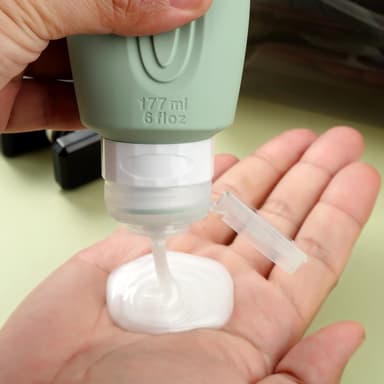 Mrsdry Set of 4 Travel Bottles for Toiletries, Large Oversized 170g Containers, BPA-Free, Leak-Proof, Refillable, Liquid Travel Accessories with Toiletry Bag view 4